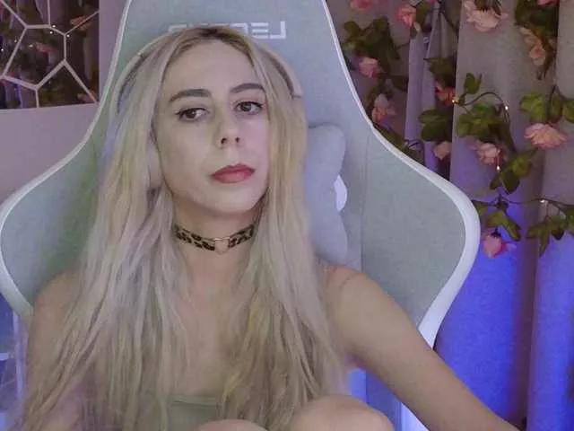 -Light-Fury- on BongaCams
