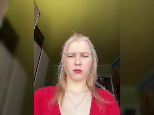 Advaya on BongaCams