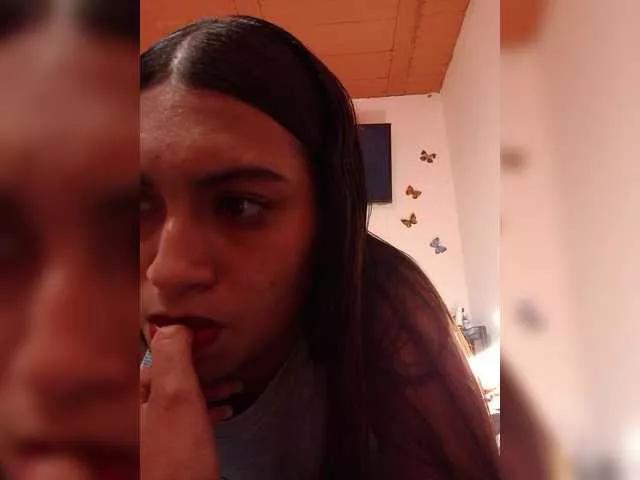 annie-19 on BongaCams 