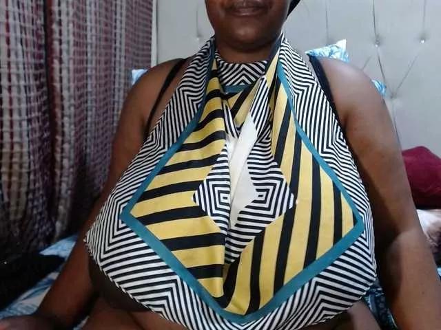 BustyBabeX on BongaCams
