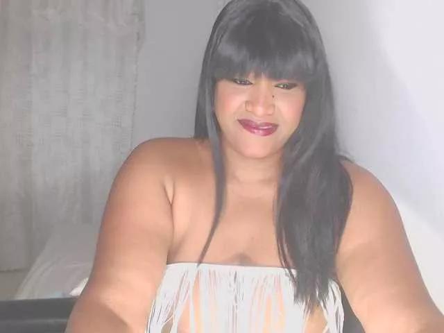 Chocolate13 on BongaCams 