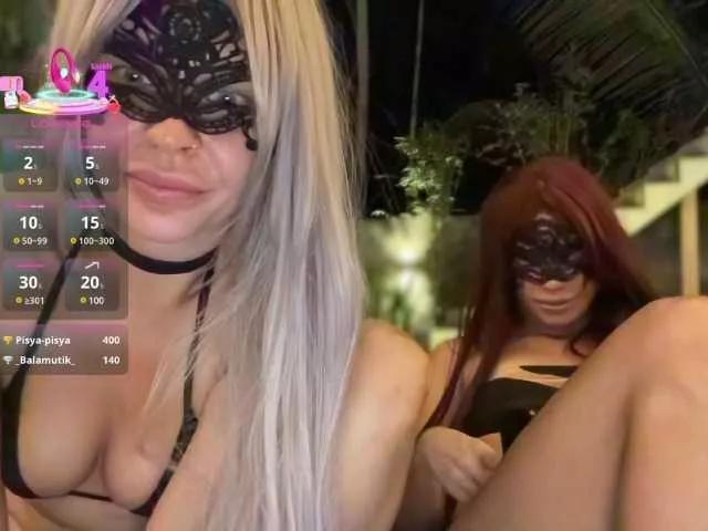 Double-Bitch on BongaCams