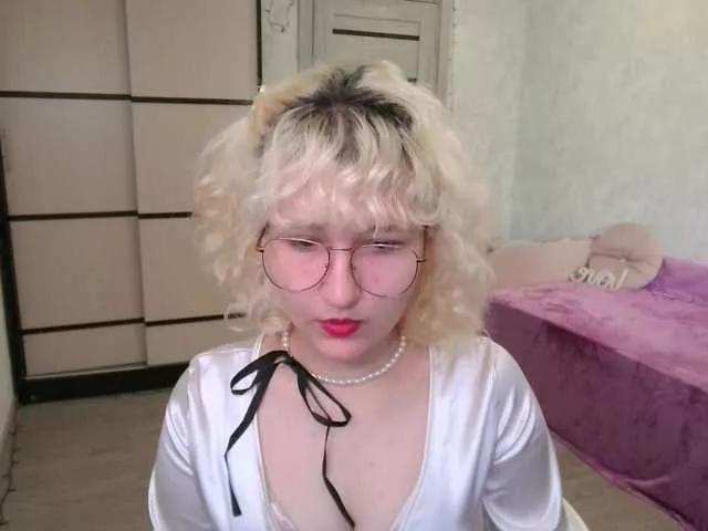 ElizabethWooler on BongaCams