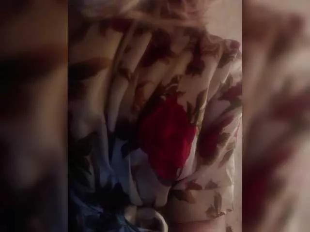 EveHugs on BongaCams 