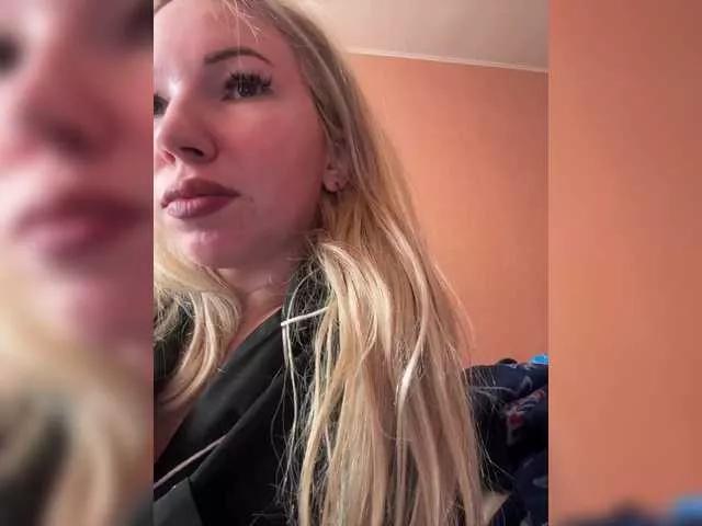 HannaMo on BongaCams 