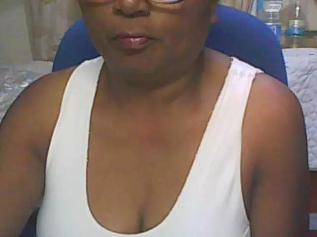 hotmomsexy on BongaCams
