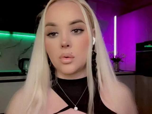In-your-fucking-mind on BongaCams