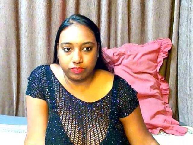 indiandiamon694u on BongaCams 
