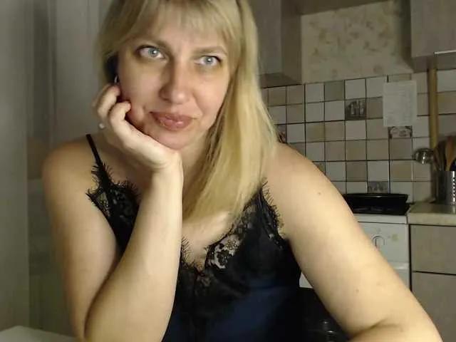 Karmella — Freechat on BongaCams