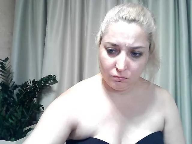 KickaIricka — I am turned on by smart, not greedy men who know what a woman wants.