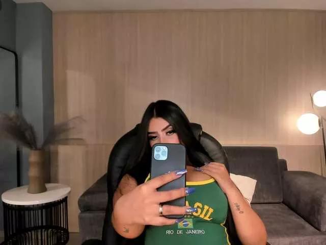 LeahLombardi on BongaCams