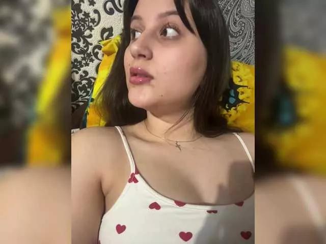 Llevie on BongaCams 