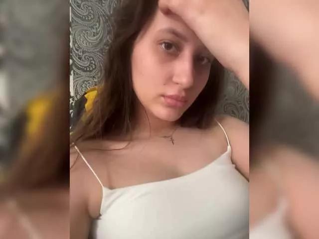 Llevie on BongaCams