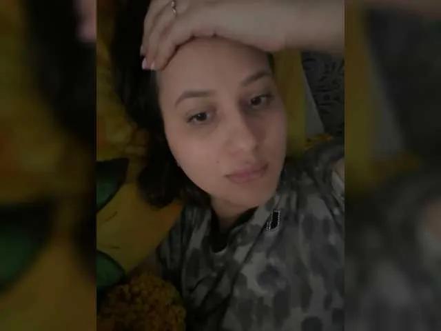 Llevie on BongaCams 