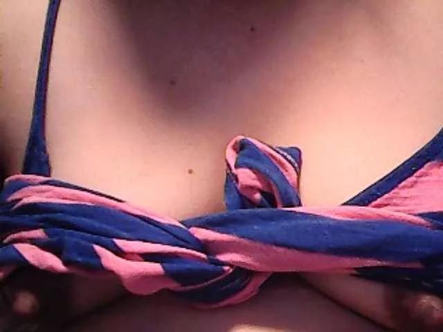 lovelyshantal on BongaCams