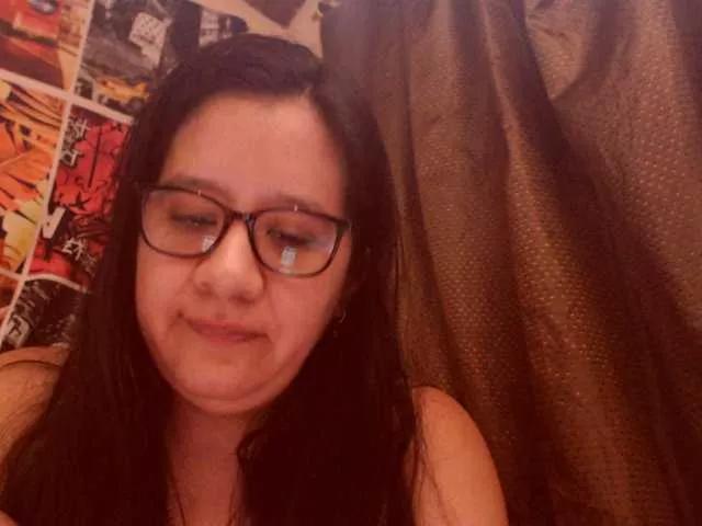 lucyLUxxx on BongaCams