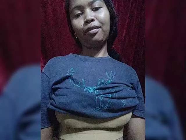Melinatsu18 on BongaCams