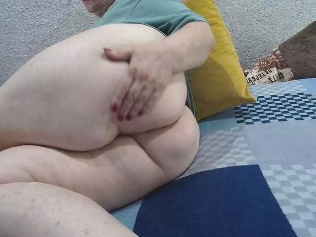 MILAax on BongaCams