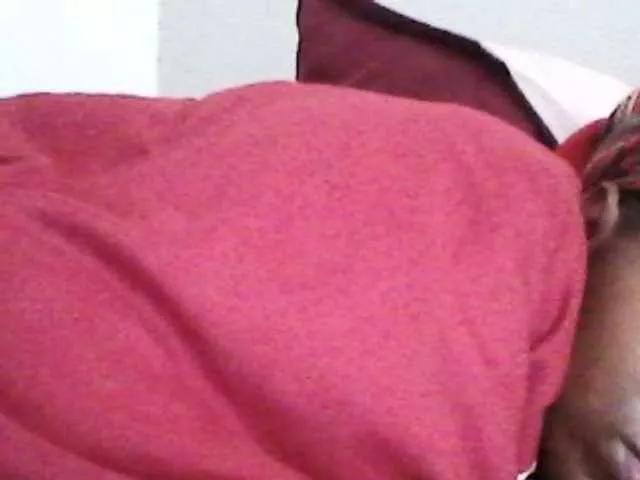MissCocoaB on BongaCams 