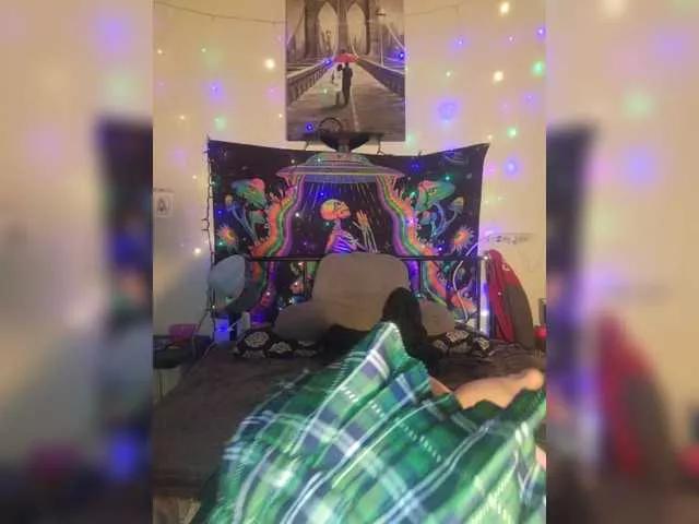NaughtyLilChanel on BongaCams