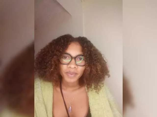 Nova14 on BongaCams
