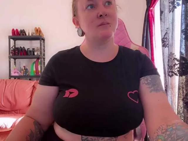 NylonQueen's avatar