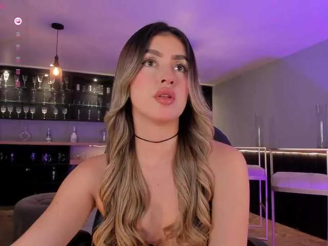 PaulinaSantos1 on BongaCams