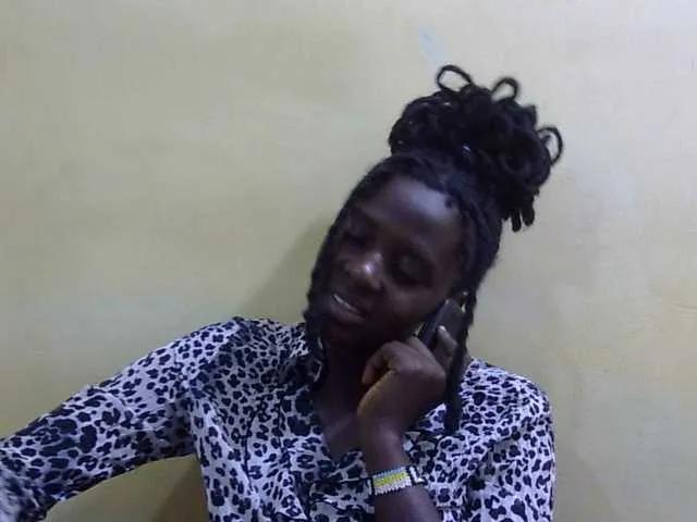 Prettypussie — Freechat on BongaCams