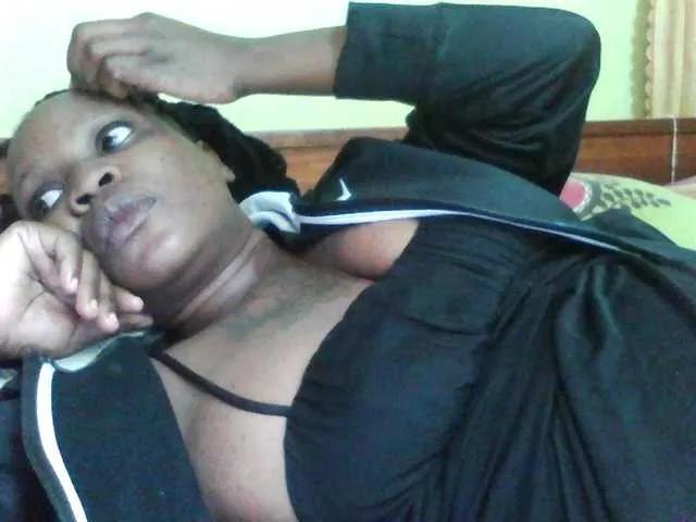 Princessmiles on BongaCams