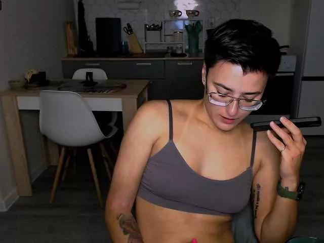 Sashanotfound on BongaCams 
