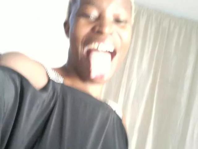 Sexxycandy on BongaCams