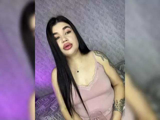 suchka-black- on BongaCams