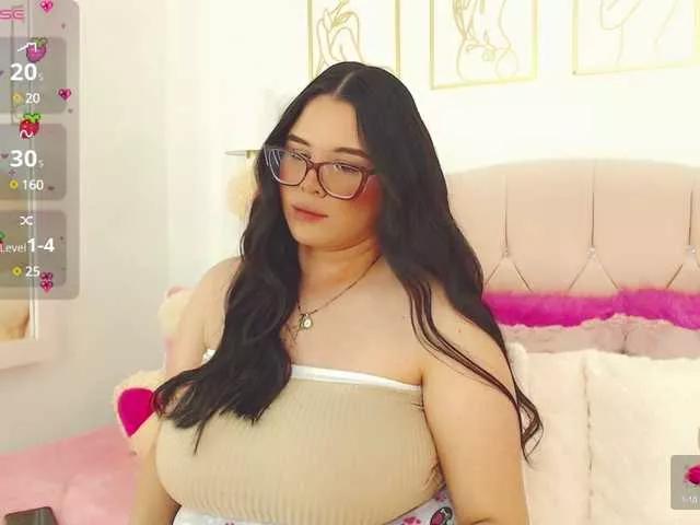 sweet-pink on BongaCams