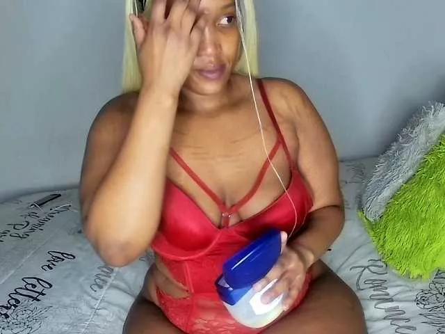 Sweetheartcocomwllow on BongaCams 