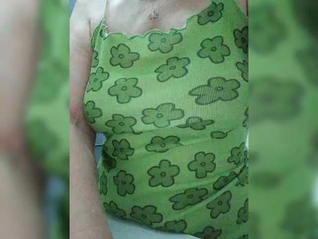 Tata42 on BongaCams 