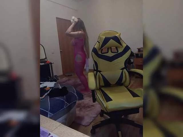Xrisa on BongaCams