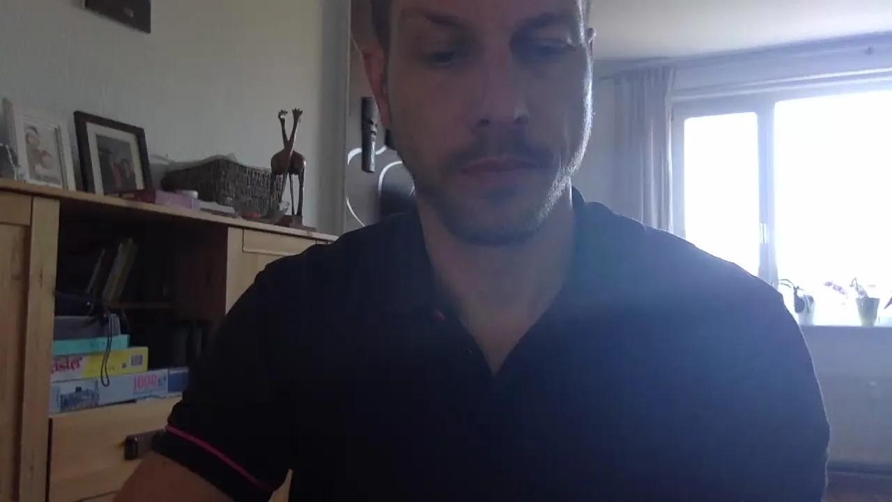 kiss4kiss — Freechat on Cam4