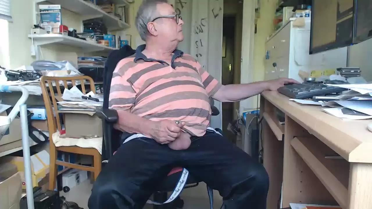 pimperion on Cam4 