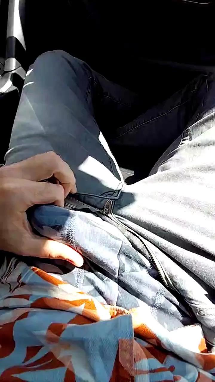 rob3rtdenor3 on Cam4
