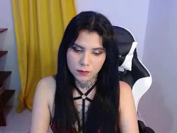 Curious 3rika_gomez uncovering and squirting with her desired toys 3rika_gomez from Chaturbate