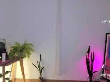 Satisfy your appetite with the sweet Chaturbate slut - _bellaela _bellaela from Chaturbate