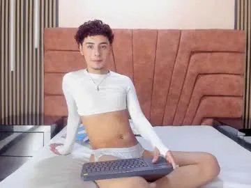 adhara_smith2 from Chaturbate