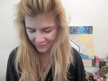 Freechat artsyandcraftsy_ on Chaturbate