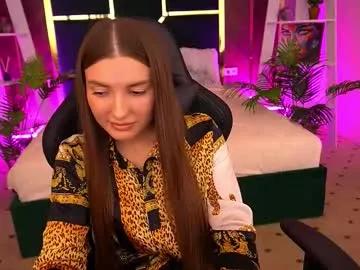 Bicurious beauty: Ashleybaee gets au naturel while touching her clit onwebcam ashleybaee from Chaturbate