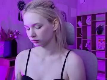 avadaviis — GOAL: To fulfill my dream [3007 tokens remaining] Hello everyone, let's chat? #goddess #smoke #cute   #nonude #blonde
