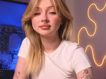 Freechat baby_adele on Chaturbate