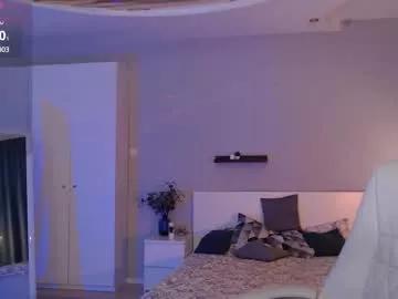 Freechat bellla_haddid on Chaturbate