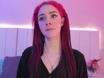 Freechat camillen_pettid on Chaturbate