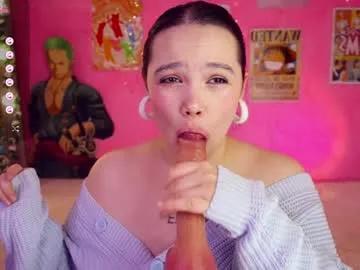 Attractive Chery_lady22 gets butt-naked and cum while being followed chery_lady22 from Chaturbate