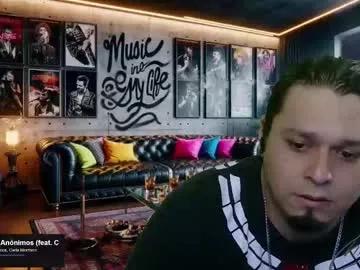 Freechat chinoroz on Chaturbate